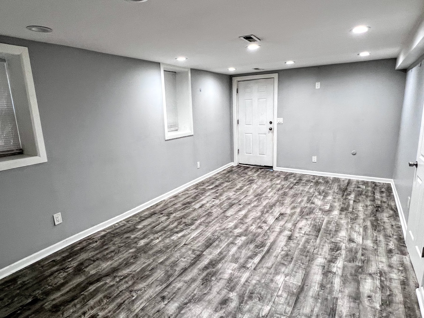 3335 North Kenneth Avenue, Unit G Chicago, IL 60641 - Photo 7 of 13