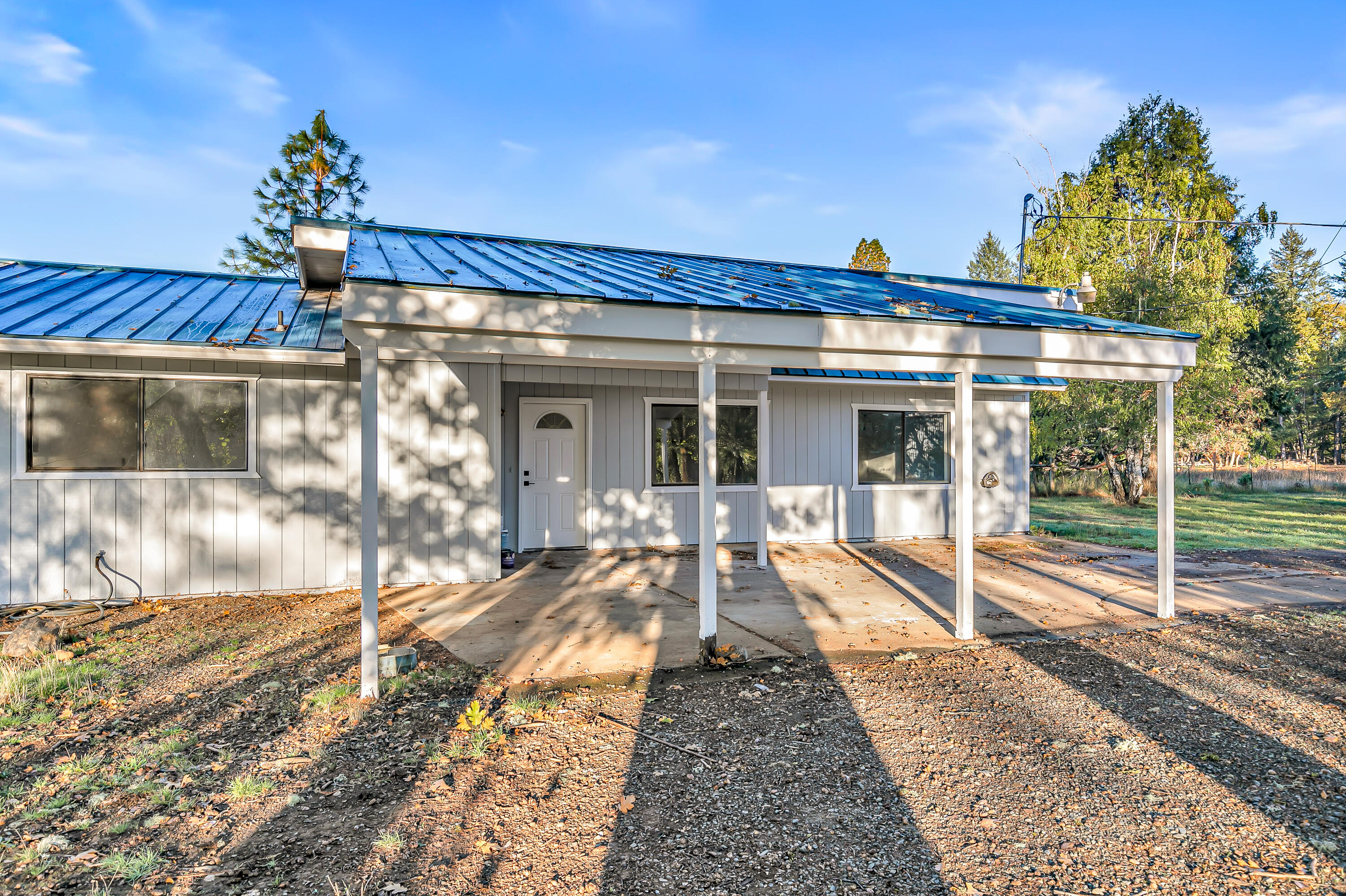 570 Garner Road Cave Junction, OR 97523 - Photo 50 of 50 9R9A4313
