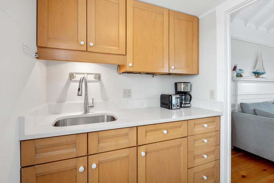 618 Shore Road, Unit 6 Truro, MA 02666 - Photo 8 of 22 20230323114723400681000000-o