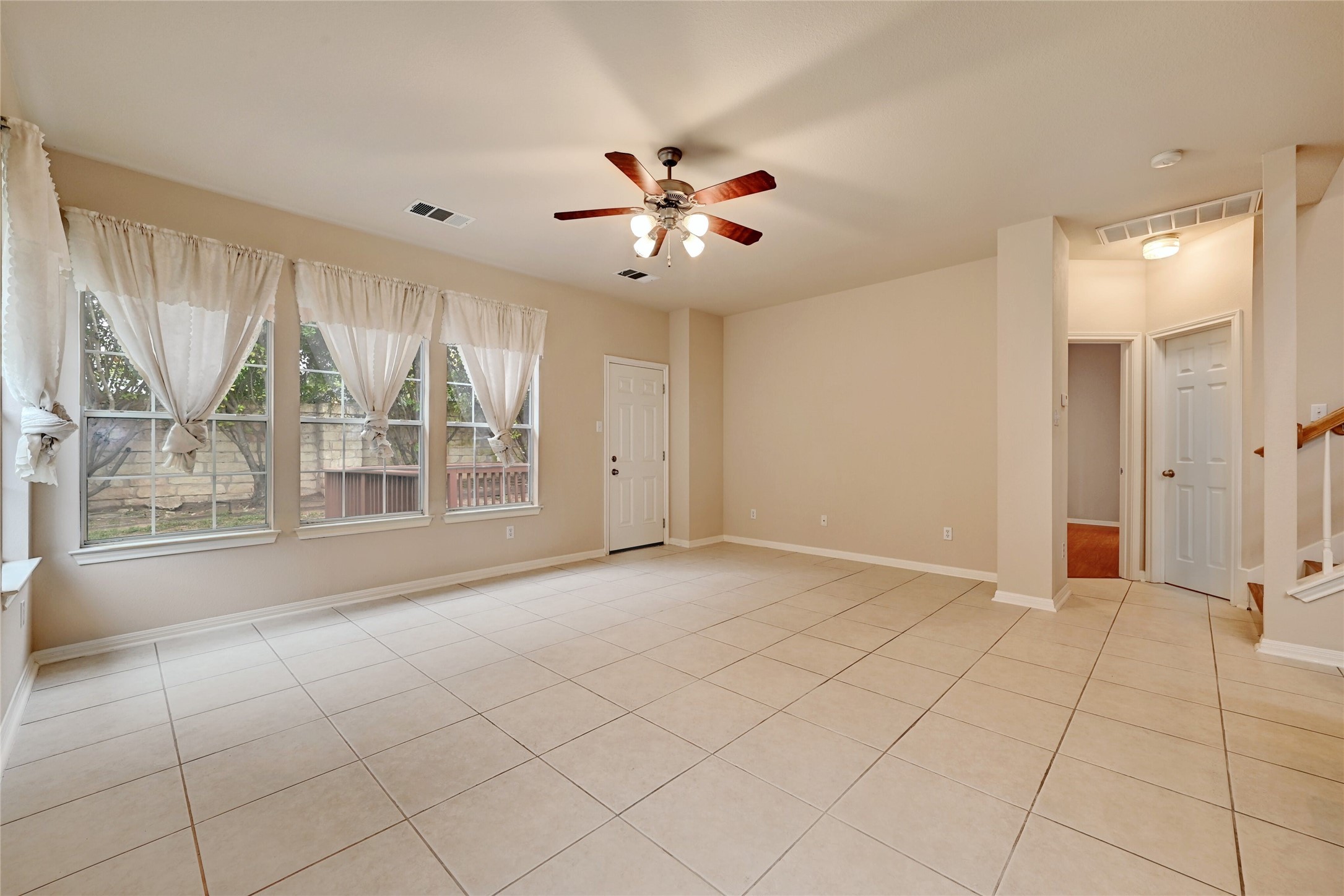 411 West St Elmo Road, Unit 34 Austin, TX 78745 - Photo 7 of 34