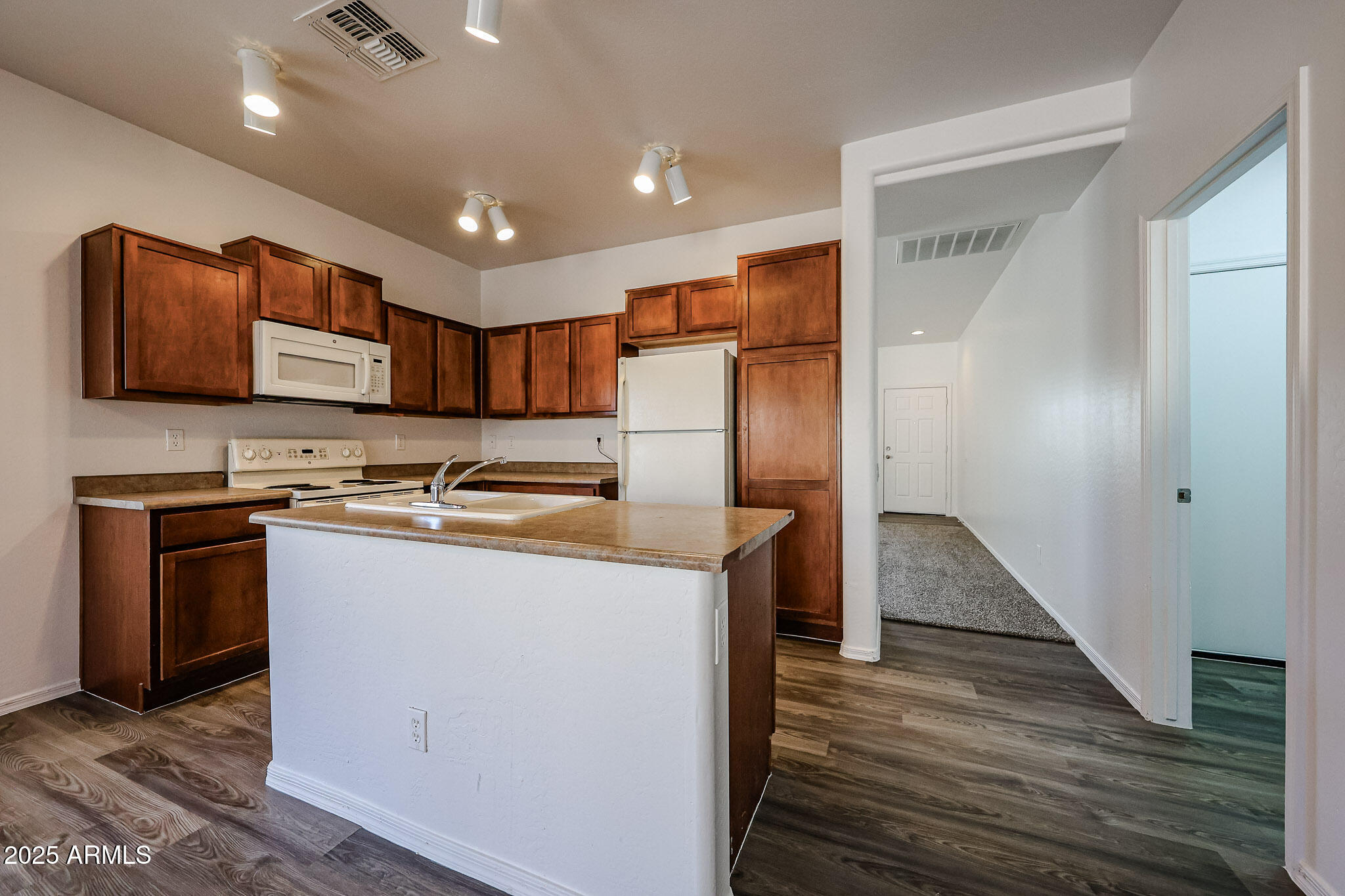 5318 West Shumway Farm Road Laveen, AZ 85339 - Photo 14 of 39 B (11)