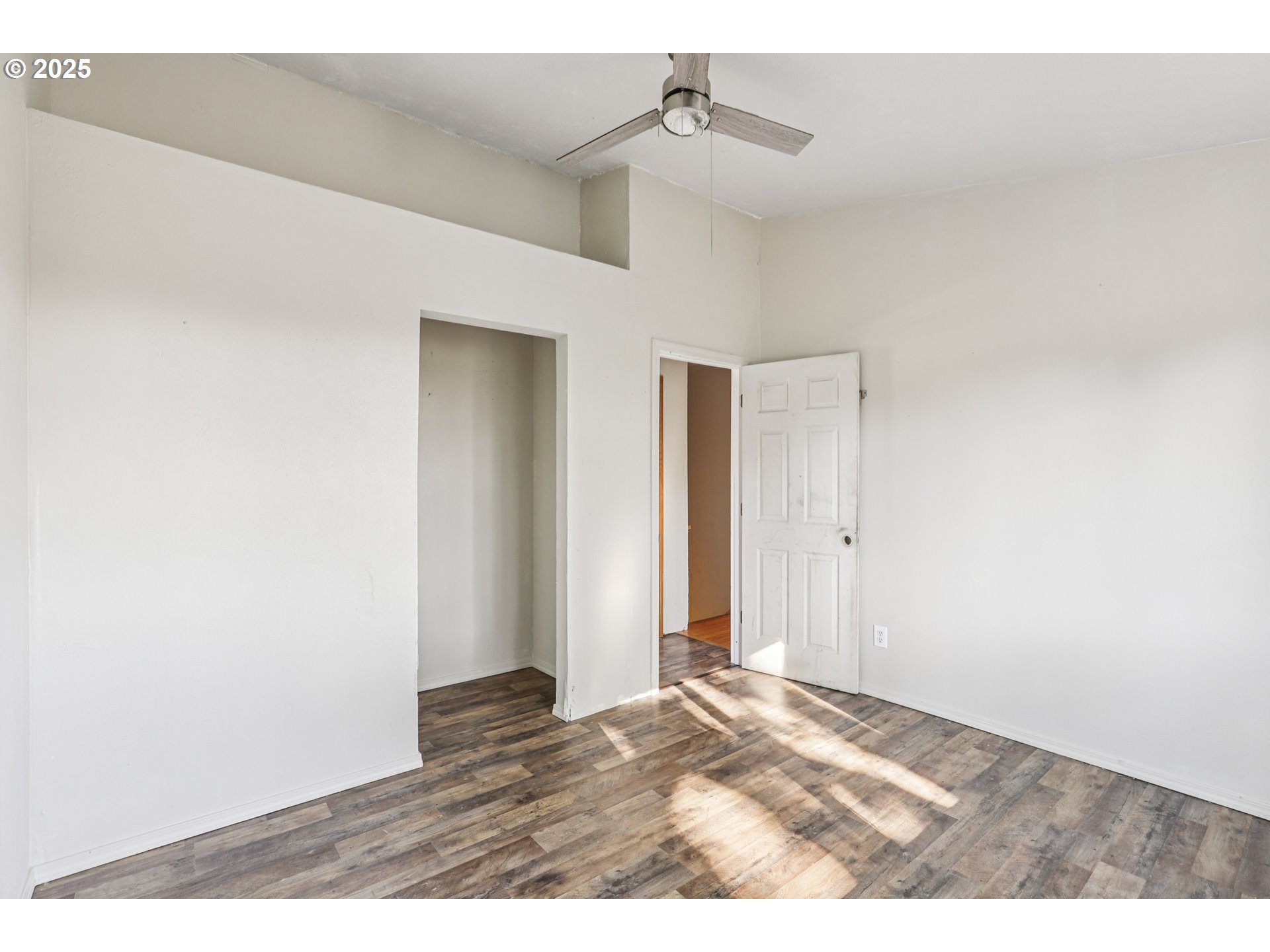 52866 Northeast 2nd Street Scappoose, OR 97056 - Photo 18 of 33 a view of an empty room