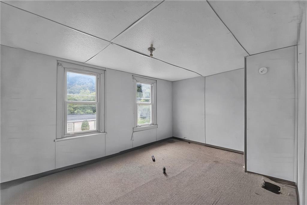 1121 Puritan Road Portage, PA 15946 - Photo 13 of 21 Gallery Image 13