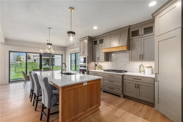 $789,900 | 2314 Southwest Serena Place, Lee's Summit, MO 64082