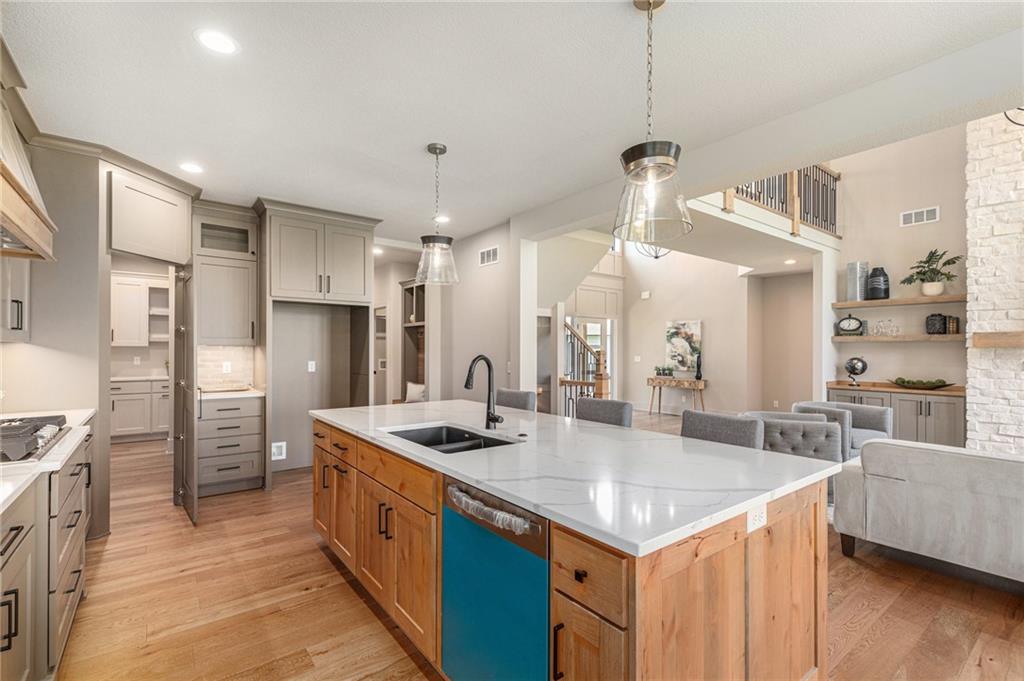 2314 Southwest Serena Place Lee's Summit, MO 64082 - Photo 16 of 46