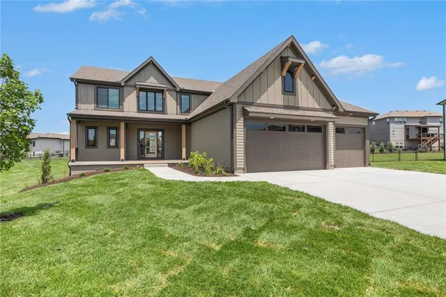 $789,900 | 2314 Southwest Serena Place, Lee's Summit, MO 64082