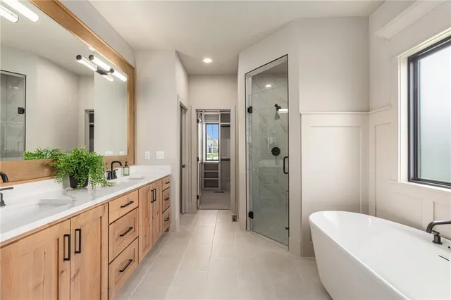 $789,900 | 2314 Southwest Serena Place, Lee's Summit, MO 64082