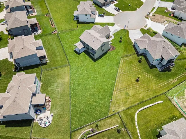 $789,900 | 2314 Southwest Serena Place, Lee's Summit, MO 64082