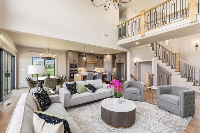 $789,900 | 2314 Southwest Serena Place, Lee's Summit, MO 64082