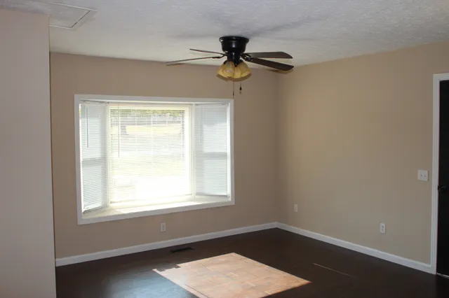 $1,795 | 3847 Shellsford Road, McMinnville, TN 37110