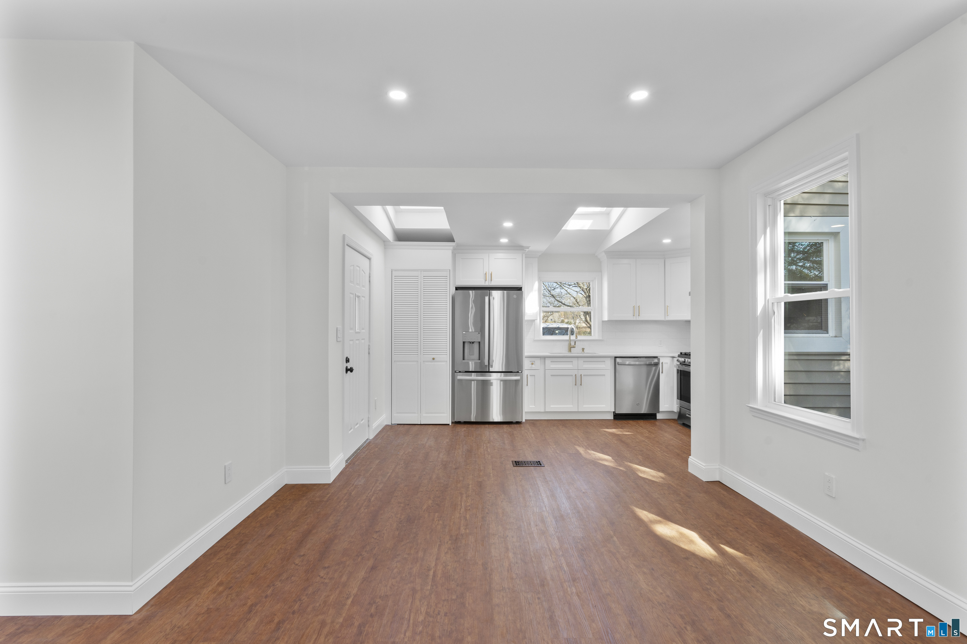 152 Stonybrook Road Stratford, CT 06614 - Photo 12 of 37