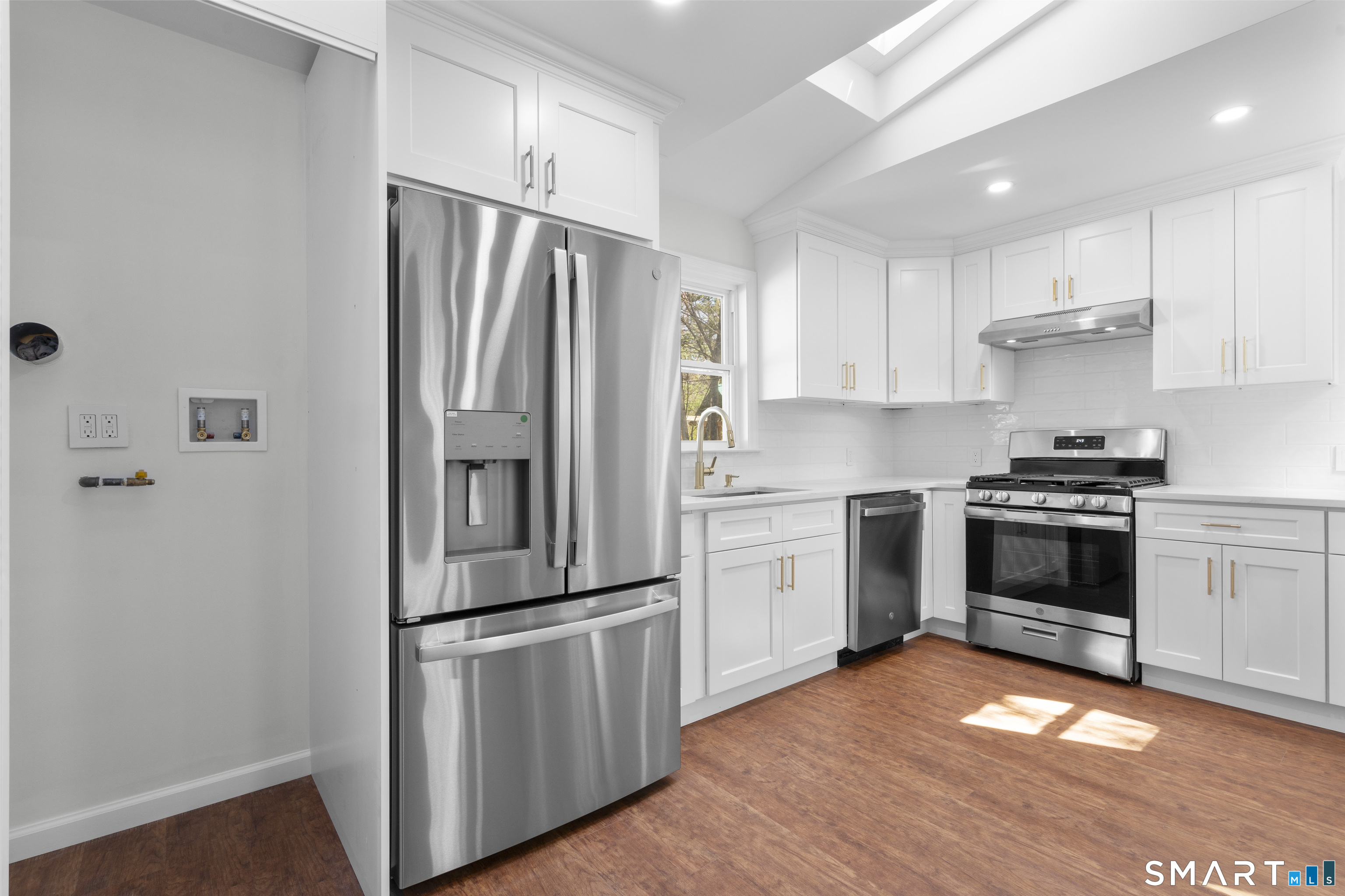 152 Stonybrook Road Stratford, CT 06614 - Photo 16 of 37