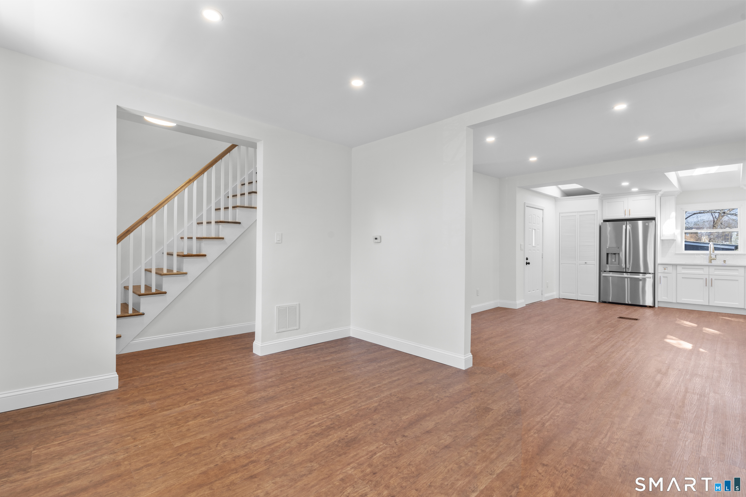 152 Stonybrook Road Stratford, CT 06614 - Photo 10 of 37