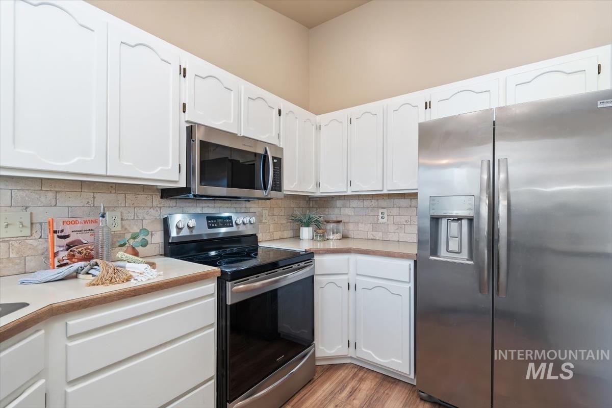 1544 East Falcon Rim Court Eagle, ID 83616 - Photo 20 of 50