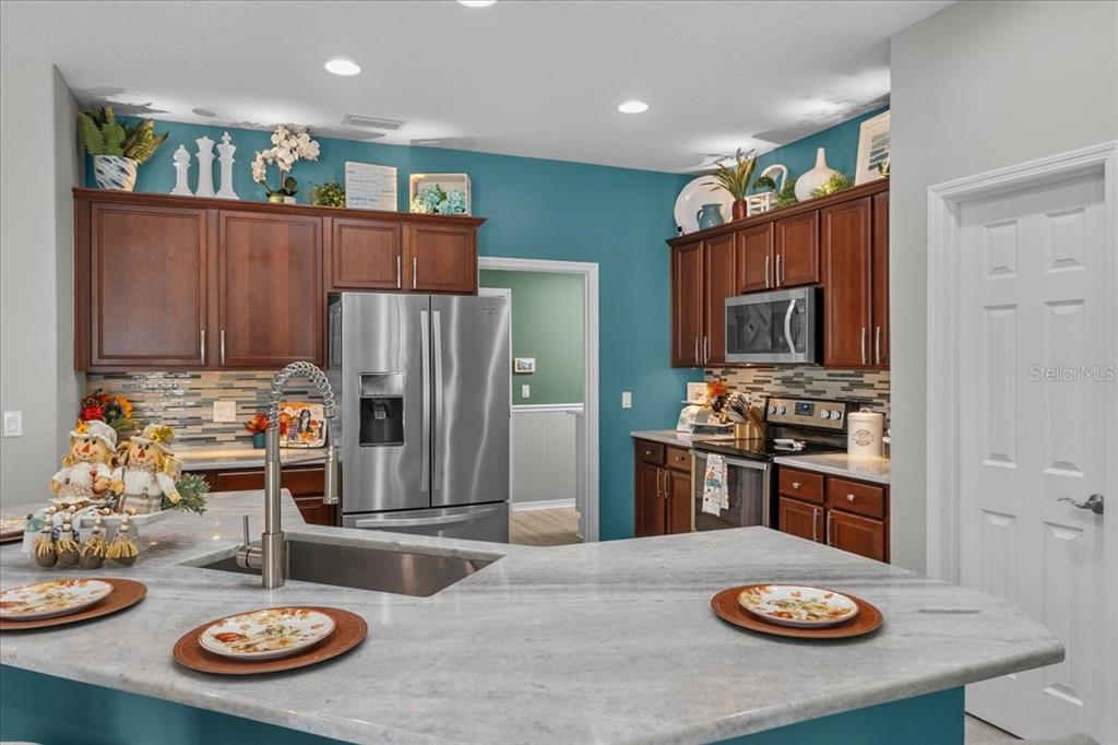 113 Costa Loop Auburndale, FL 33823 - Photo 5 of 56