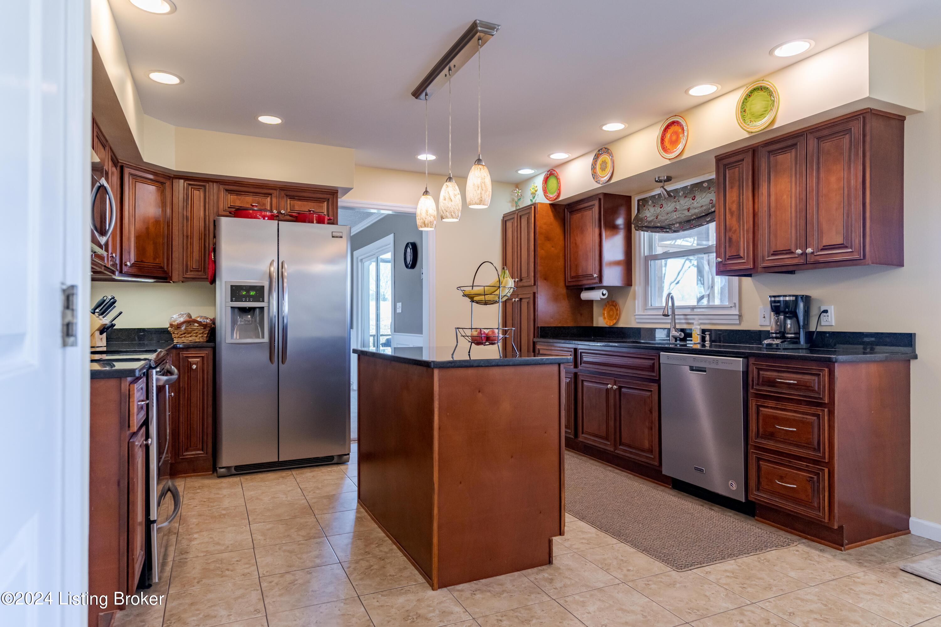3354 Bagdad Road Bagdad, KY 40003 - Photo 16 of 53 Kitchen