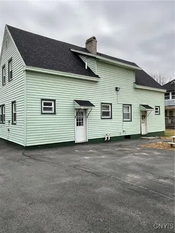 $1,150 | 229 Francis Street, Watertown, NY 13601