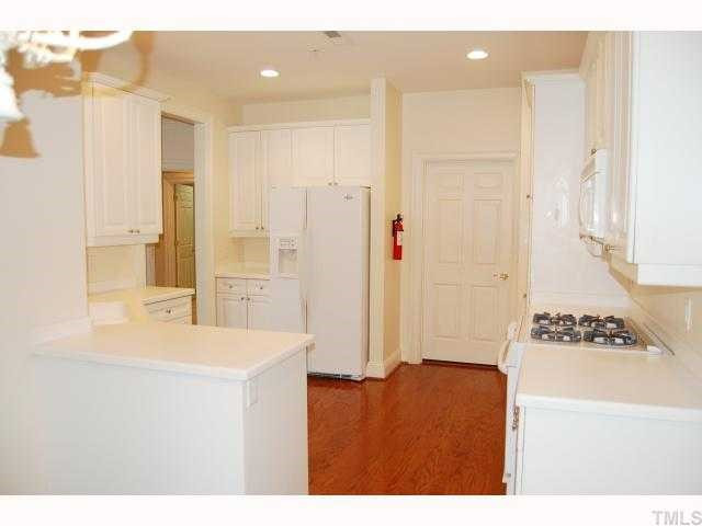 2901 Market Bridge Lane, Unit 103 Raleigh, NC 27608 - Photo 4 of 11 Kitchen