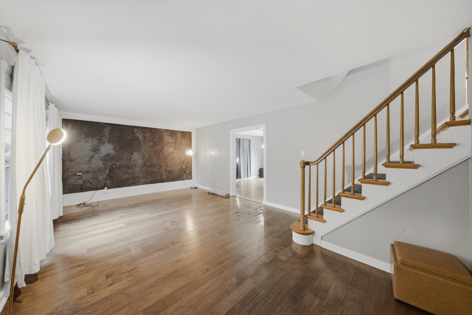 390 Bartram Road Riverside, IL 60546 - Photo 9 of 65 Gallery Image 9