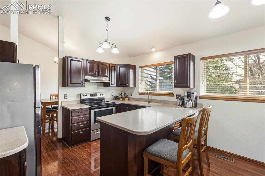 2555 Ramsgate Terrace Colorado Springs, CO 80919 - Photo 7 of 38