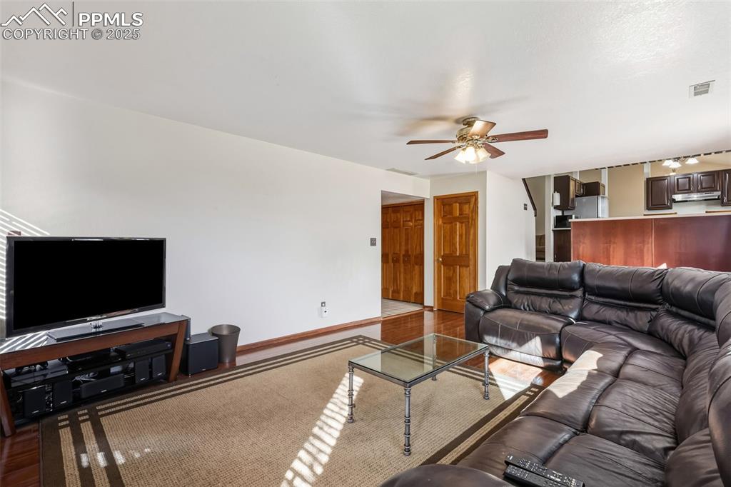 2555 Ramsgate Terrace Colorado Springs, CO 80919 - Photo 10 of 38