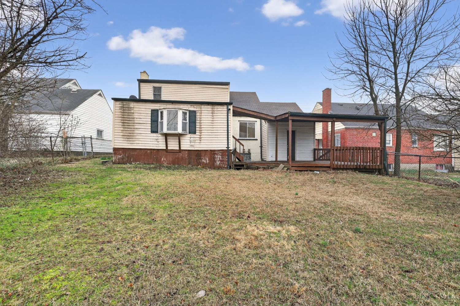 8634 Daly Road Cincinnati, OH 45231 - Photo 30 of 34