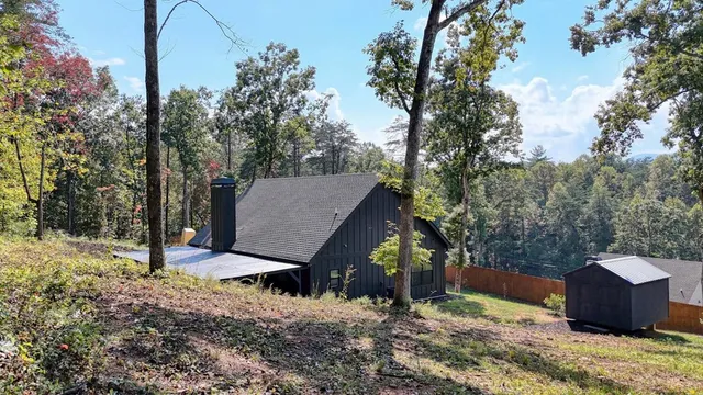 $1,825 | 63 Nottaway Road, Young Harris, GA 30582