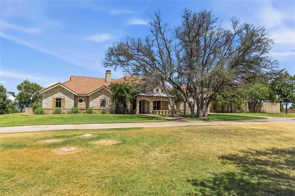 $3,250,000 | 51 Oak Hill Circle, Brownwood, TX 76801