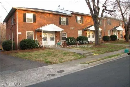 $895 | 1615 West Northwest Boulevard, Winston-Salem, NC 27104