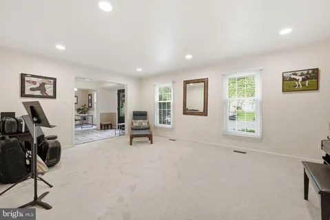 $1,075,000 | 8900 Kenilworth Drive, Burke, VA 22015