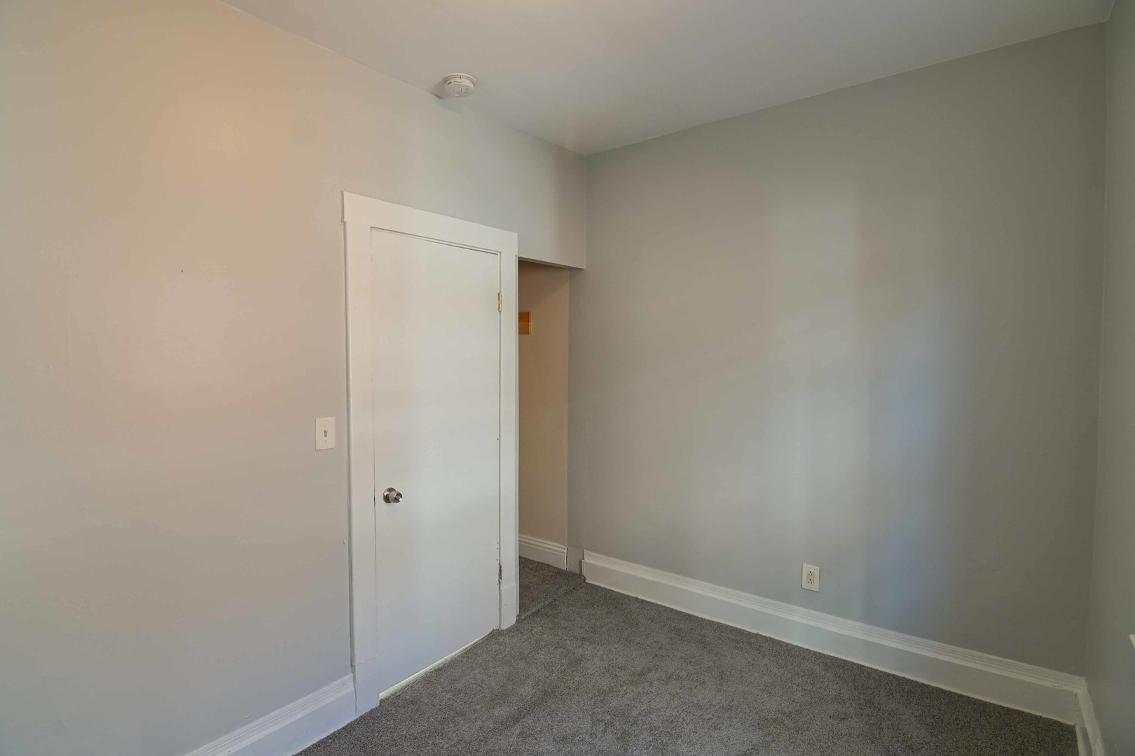 817 11th Street North Chicago, IL 60064 - Photo 33 of 45 a view of an empty room