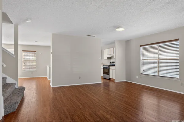$189,950 | 6882 Canary Meadow Drive, Converse, TX 78109