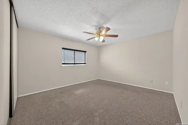 $189,950 | 6882 Canary Meadow Drive, Converse, TX 78109