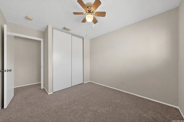 $189,950 | 6882 Canary Meadow Drive, Converse, TX 78109