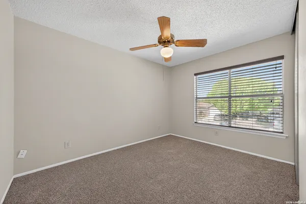 $189,950 | 6882 Canary Meadow Drive, Converse, TX 78109