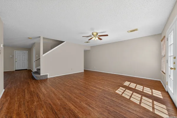 $189,950 | 6882 Canary Meadow Drive, Converse, TX 78109