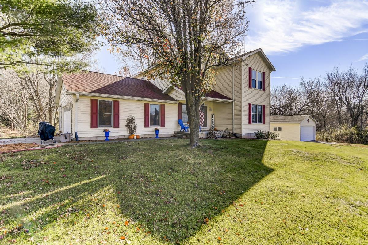360 South Farmingdale Road New Berlin, IL 62670 - Photo 33 of 37
