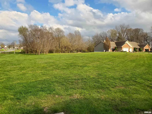 $35,000 | 3 South Indian Grass Road, Nashville, IL 62263