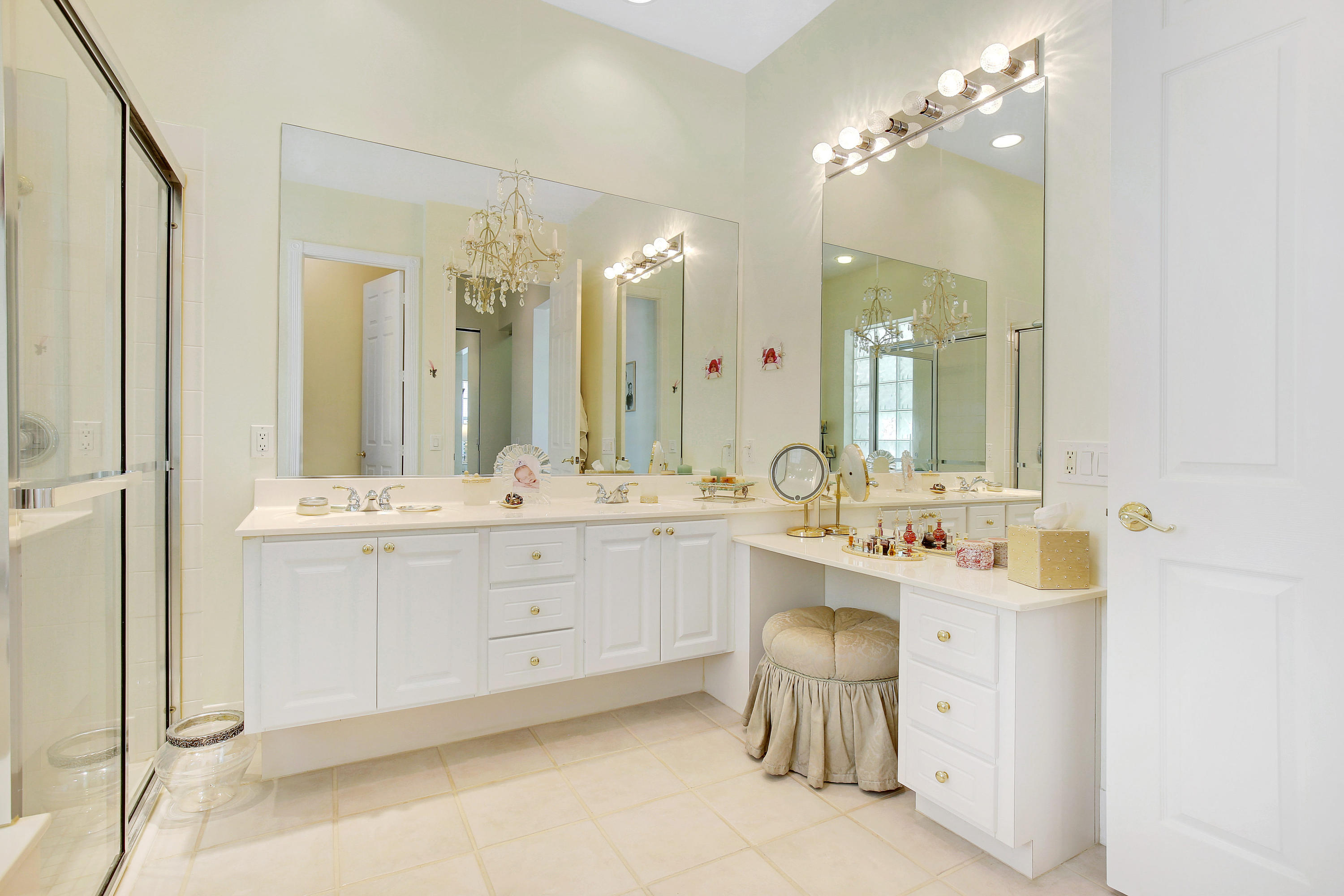 511 Sweet Bay Circle Jupiter, FL 33458 - Photo 13 of 22 MasterBath3