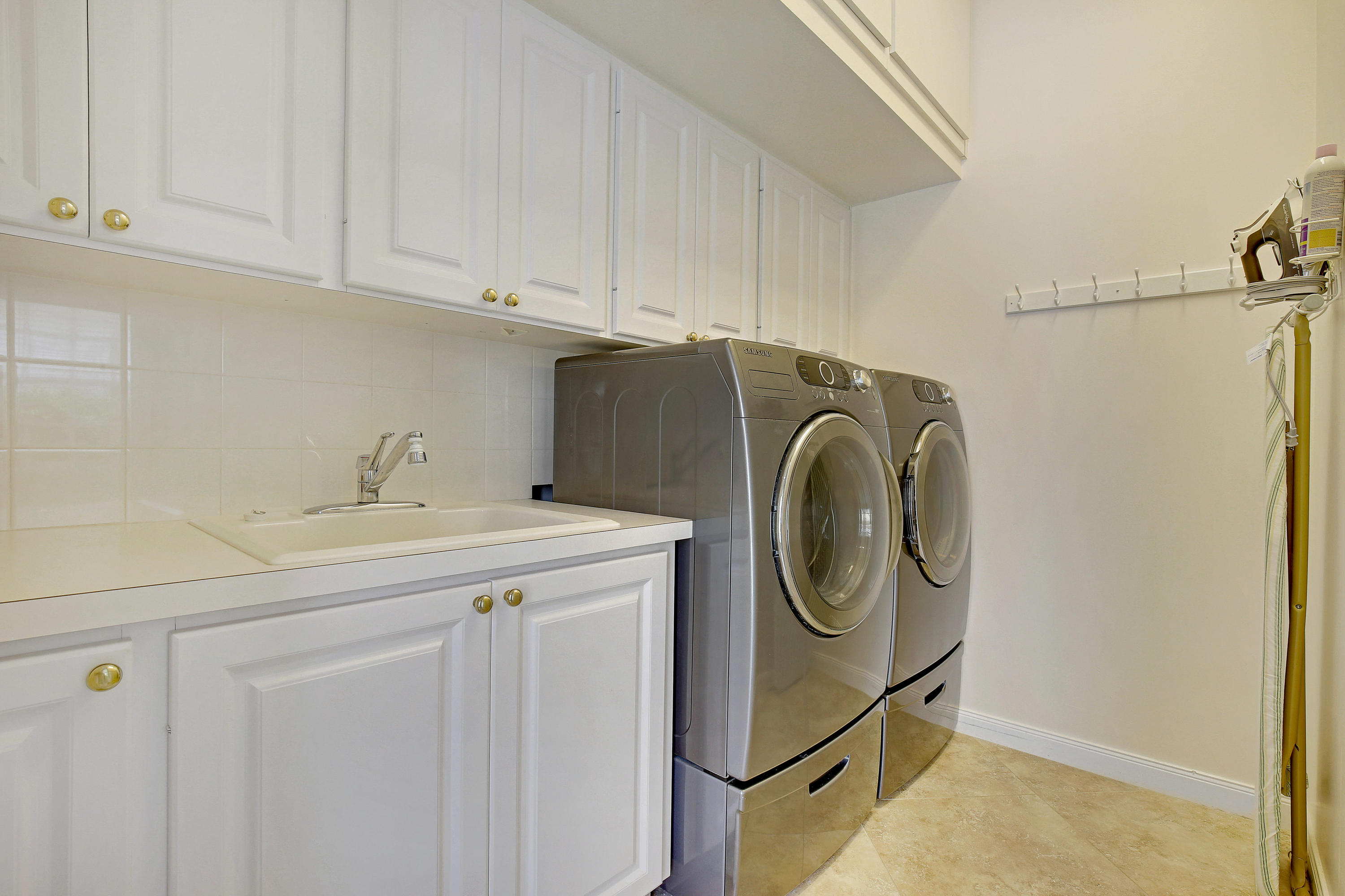 511 Sweet Bay Circle Jupiter, FL 33458 - Photo 16 of 22 Laundry