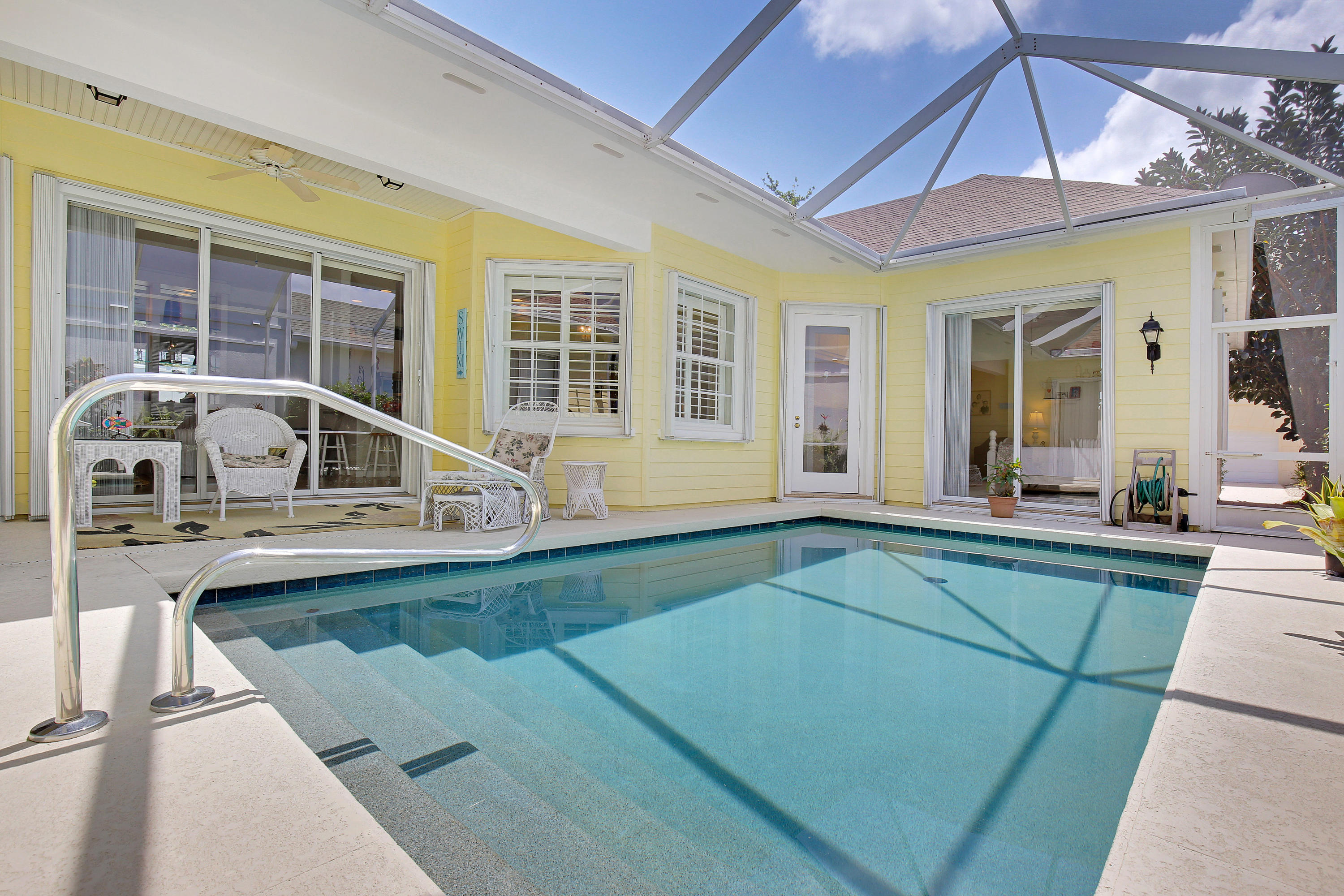 511 Sweet Bay Circle Jupiter, FL 33458 - Photo 18 of 22 Pool2