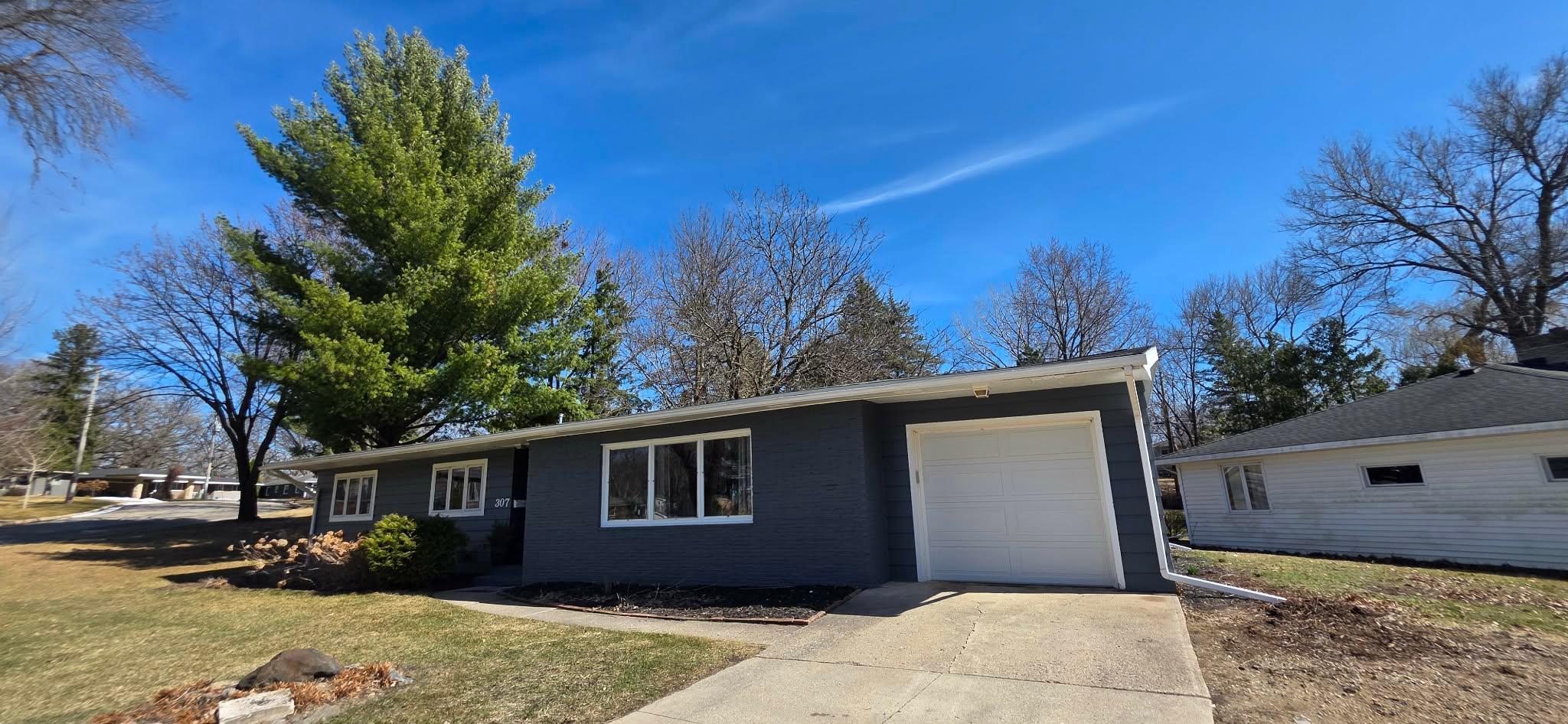 307 Channel Road Albert Lea, MN 56007 - Photo 2 of 51