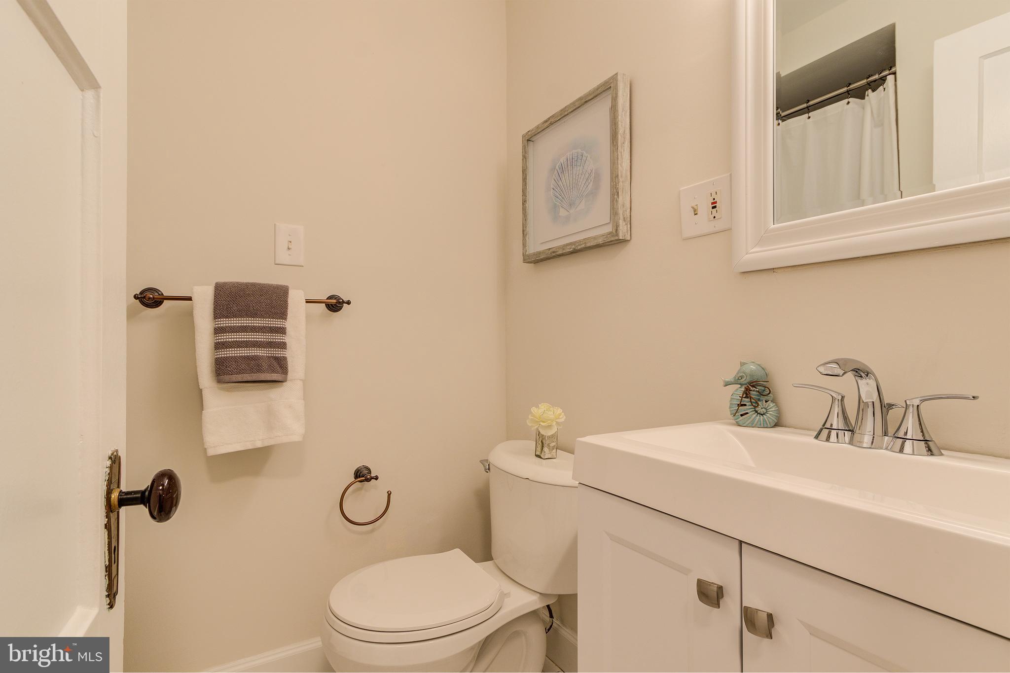 3520 Nimitz Road Kensington, MD 20895 - Photo 10 of 32 Gallery Image 10