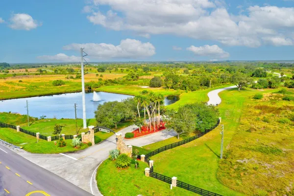 $350,000 | 2831 Southeast 67th Drive, Okeechobee, FL 34974