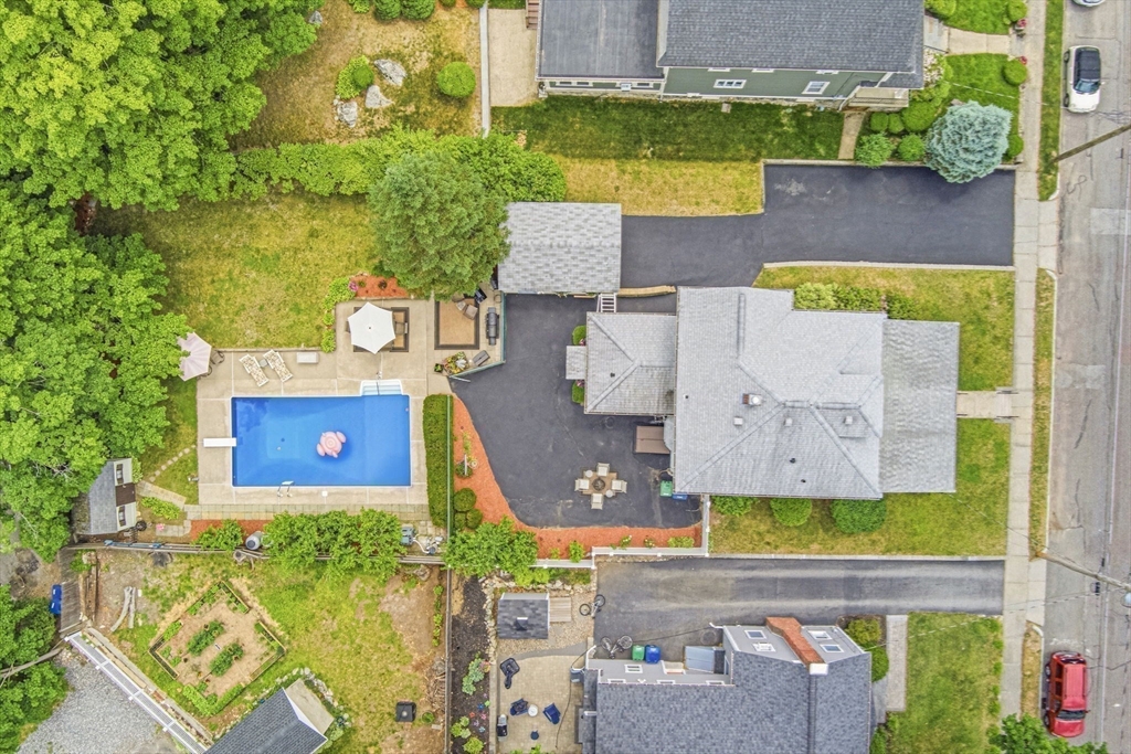 83 Grand Street Reading, MA 01867 - Photo 31 of 42