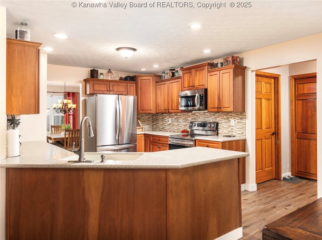 123 Baker Drive Winfield, WV 25213 - Photo 6 of 25 Breakfast area of kitchen