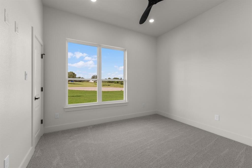 508 Ashlow Court Springtown, TX 76082 - Photo 12 of 21