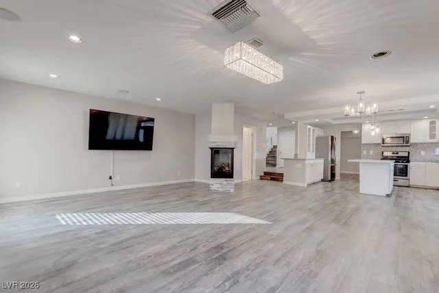 $3,000 | 7898 Spindrift Cove Street, Las Vegas, NV 89139