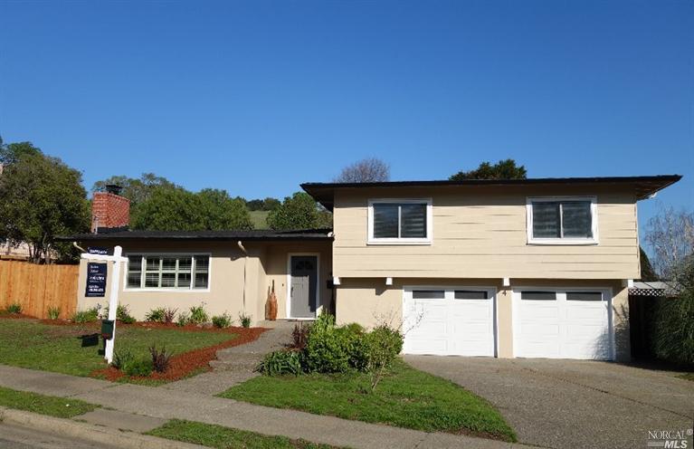 4 Sunnyhill Road Novato, CA 94945 - Photo 1 of 1 Gallery Image 1