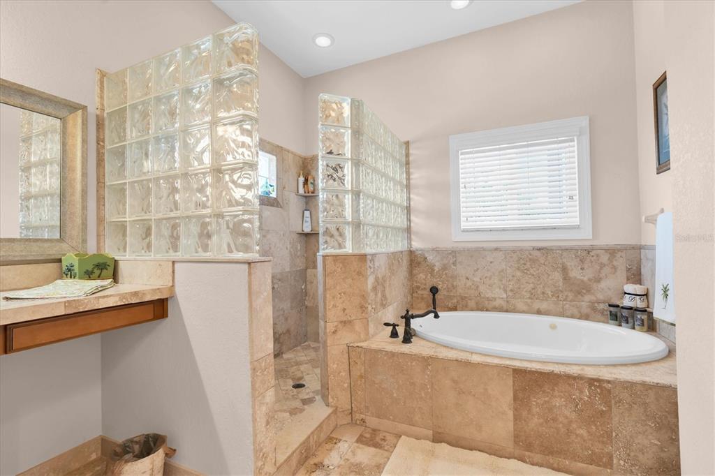 16102 4th Street East Redington Beach, FL 33708 - Photo 27 of 60
